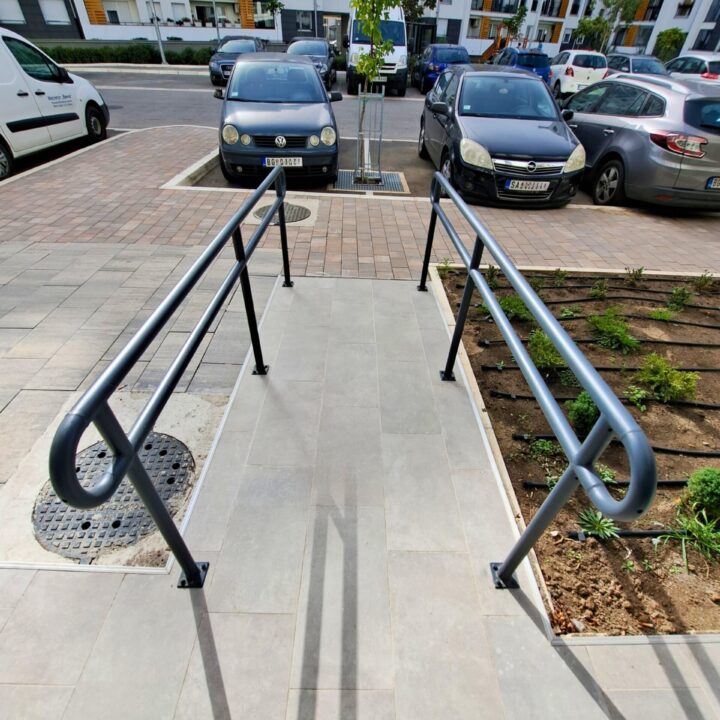 Ograde za lica sa posebnim potrebama